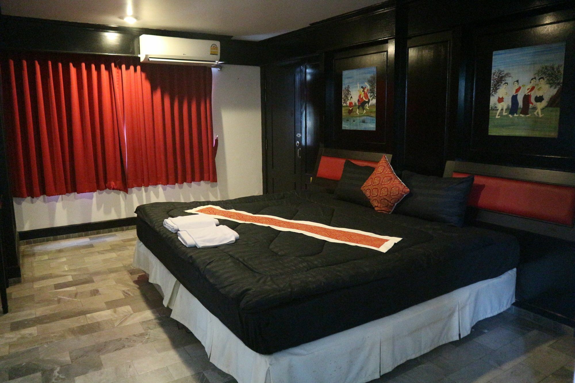 Patong Holiday Dream Hotel Exterior foto